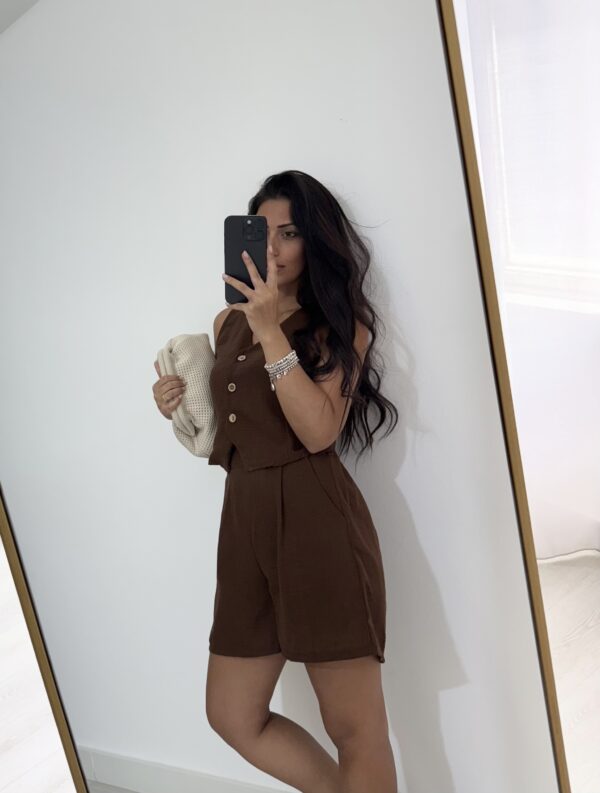 COORDINATO GILET E SHORTS - immagine 2