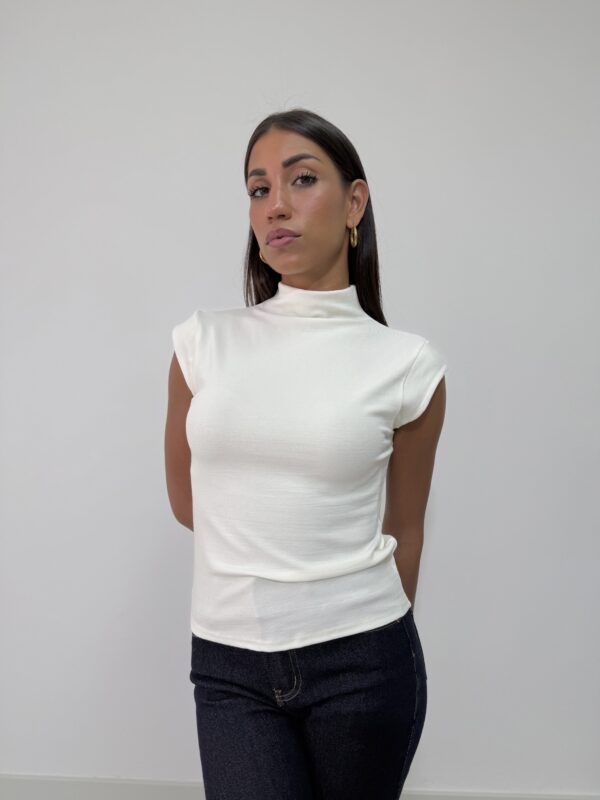 MAGLIA LUPETTO SMANICATA - immagine 2