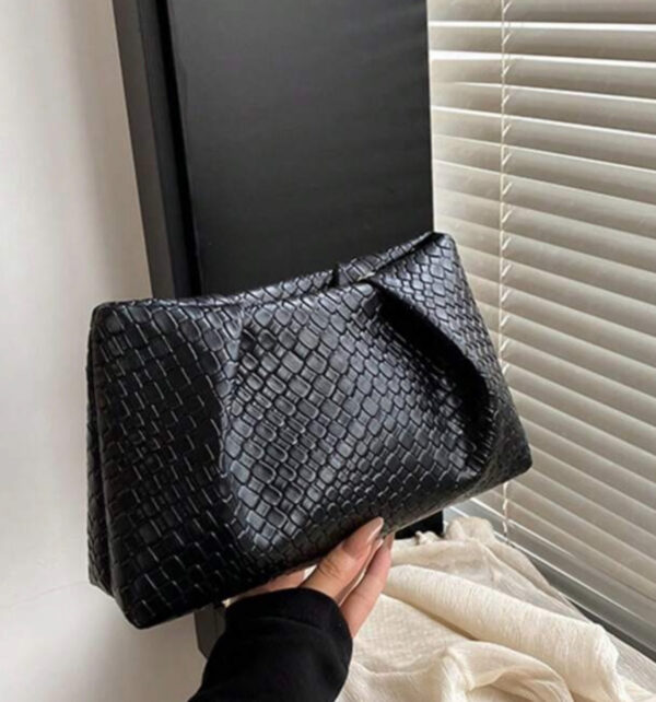 CLUTCH MARTELLATA