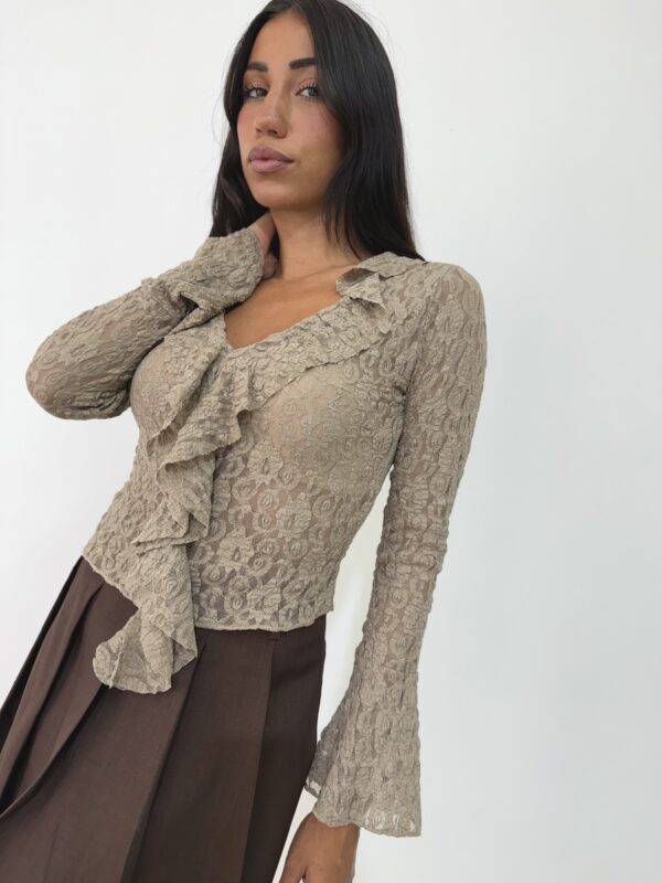 MAGLIA IN PIZZO CON VOLANT - immagine 3