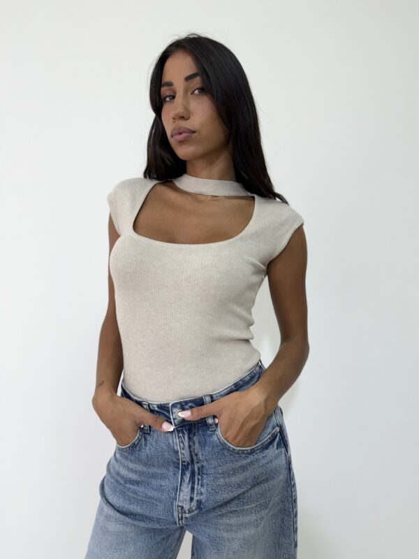 MAGLIA A COSTE CON SCOLLO OVALE - immagine 2