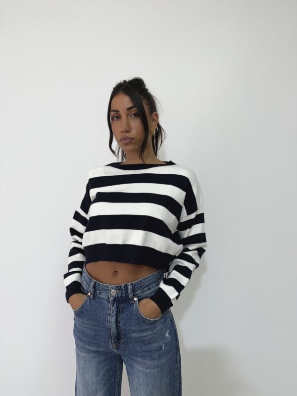 PULL CROP A RIGHE