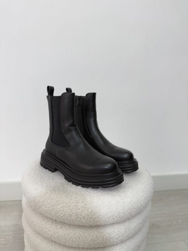 BOOTS MARTIN
