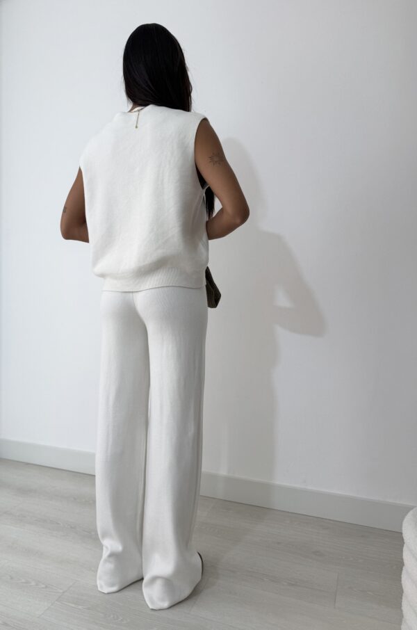 COORDINATO GILET E PANTALONE IN MAGLIA - immagine 9