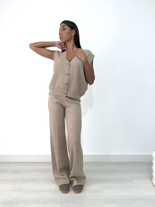 COORDINATO GILET E PANTALONE IN MAGLIA - immagine 5