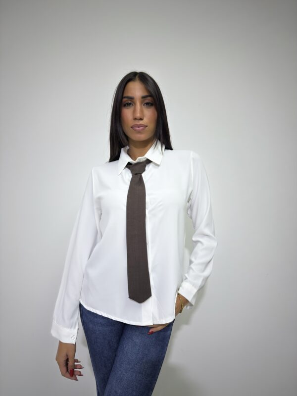 CAMICIA CON CRAVATTA - immagine 2